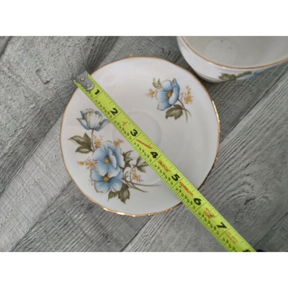 Vintage Queen Anne Fine Bone China Cup & Saucer Gold Trim Blue & Yellow Flowers - Picture 5 of 6